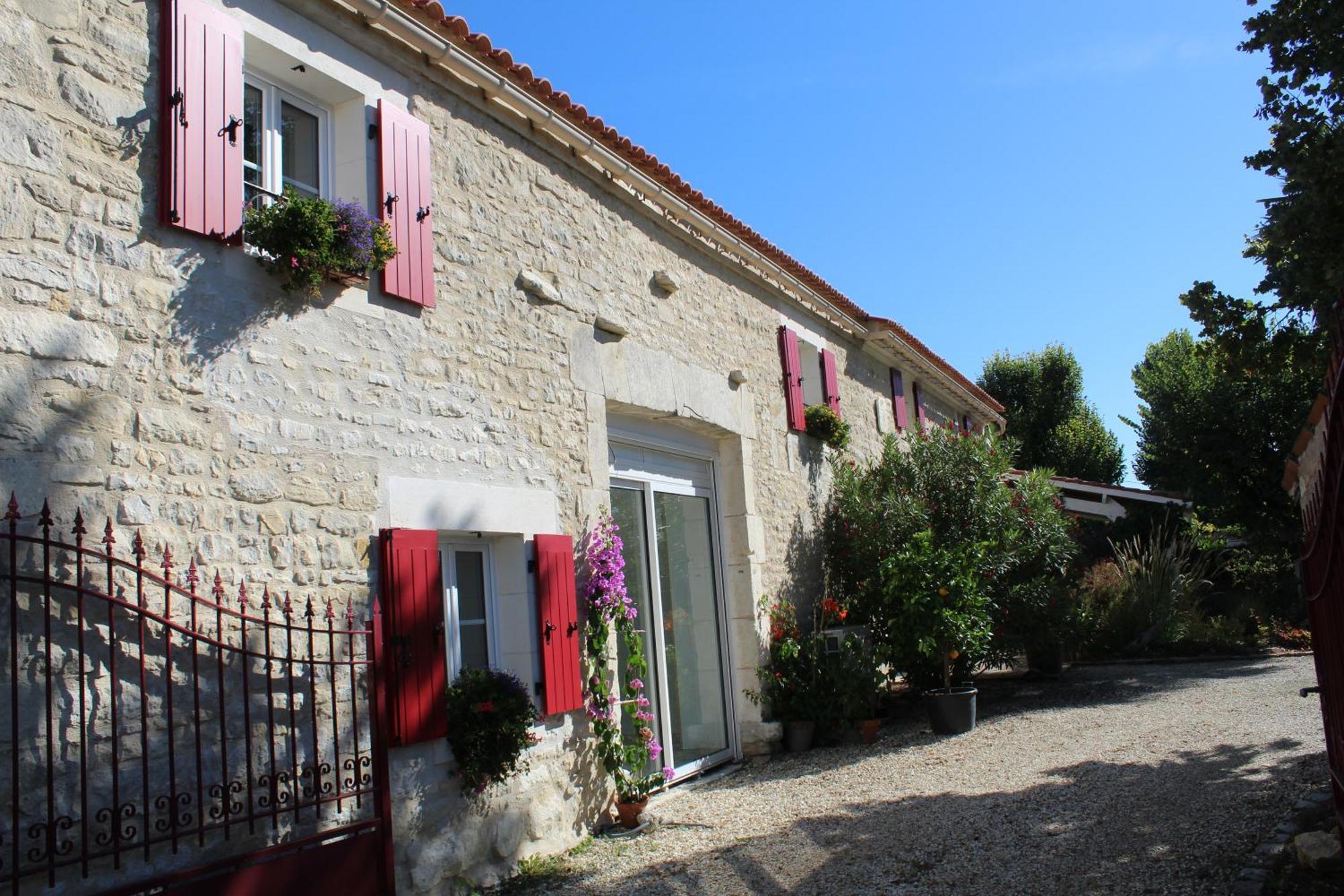 Mérignac La Douce Charentaise Bed & Breakfast エクステリア 写真